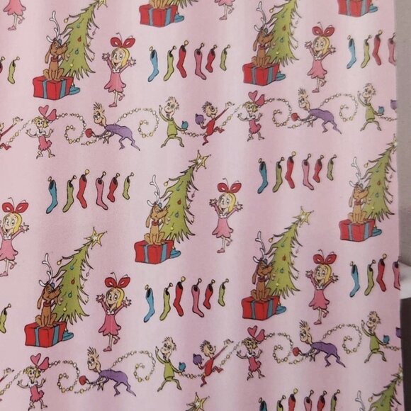 THE GRINCH DR. SEUSS PINK CHRISTMAS WHOVILLE FABRIC SHOWER CURTAIN 70x72" NWT - Picture 4 of 4